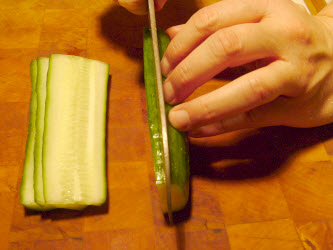 Ribbon cut using a usuba knife