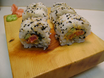 Spicy tuna roll with special sesame-mayo spicy tuna sauce