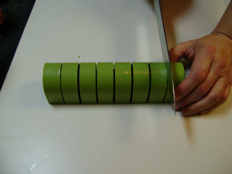Slicing the roll with the sushiquik guide...I did like this...