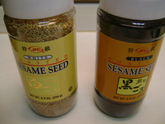 Black and White Sesame Seeds