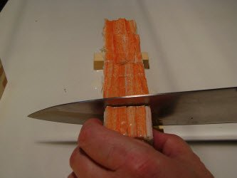 Finish slicing the oshi sushi
