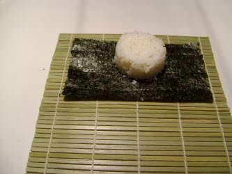 1/2 cup of rice on nori for hosomaki roll