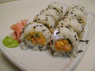 Spicy tuna roll with special sesame-mayo spicy tuna sauce