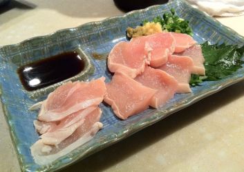 Chicken Sashimi called "Toriwasa"